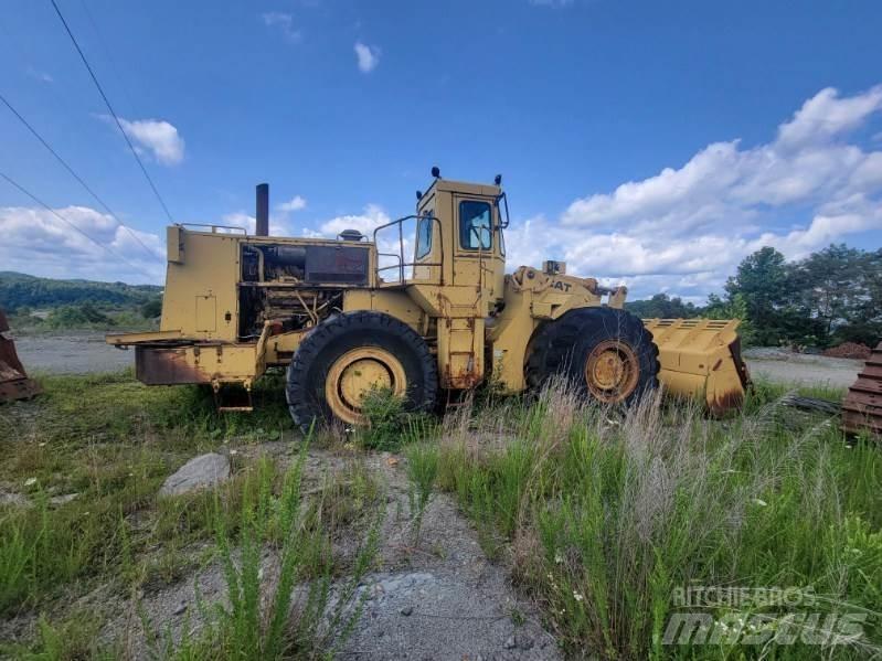 CAT 988B Колесни товарачи