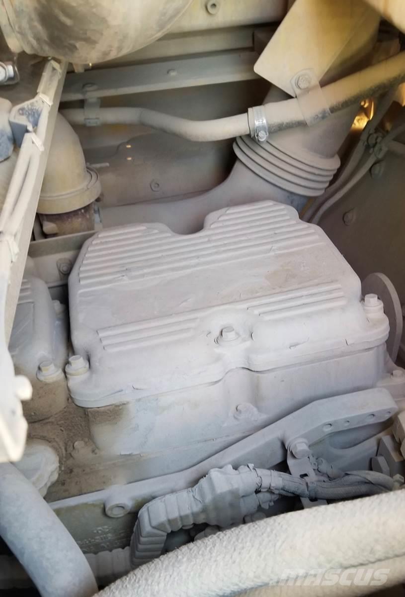CAT 988K Колесни товарачи