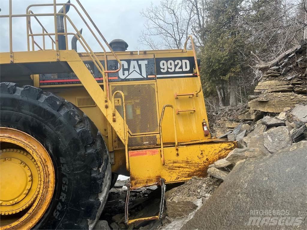 CAT 992D Колесни товарачи