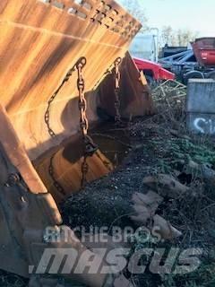 CAT 992G Колесни товарачи
