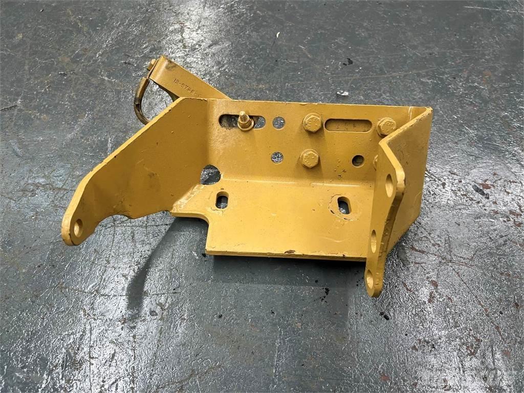 CAT C15 Двигатели