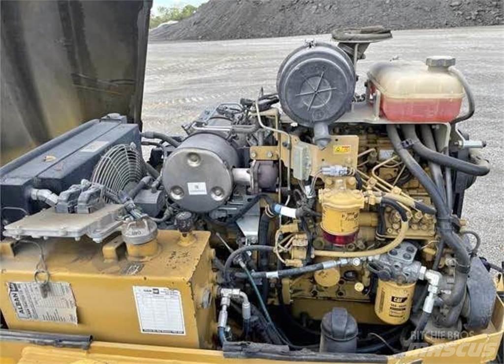 CAT CB34B Еднобарабанни ролки
