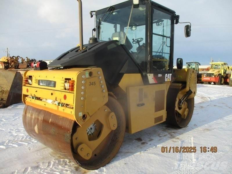 CAT CD54 Пневматични гумени  ролки

