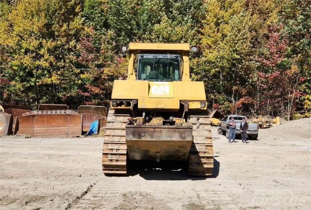 CAT D10T Верижни булдозери
