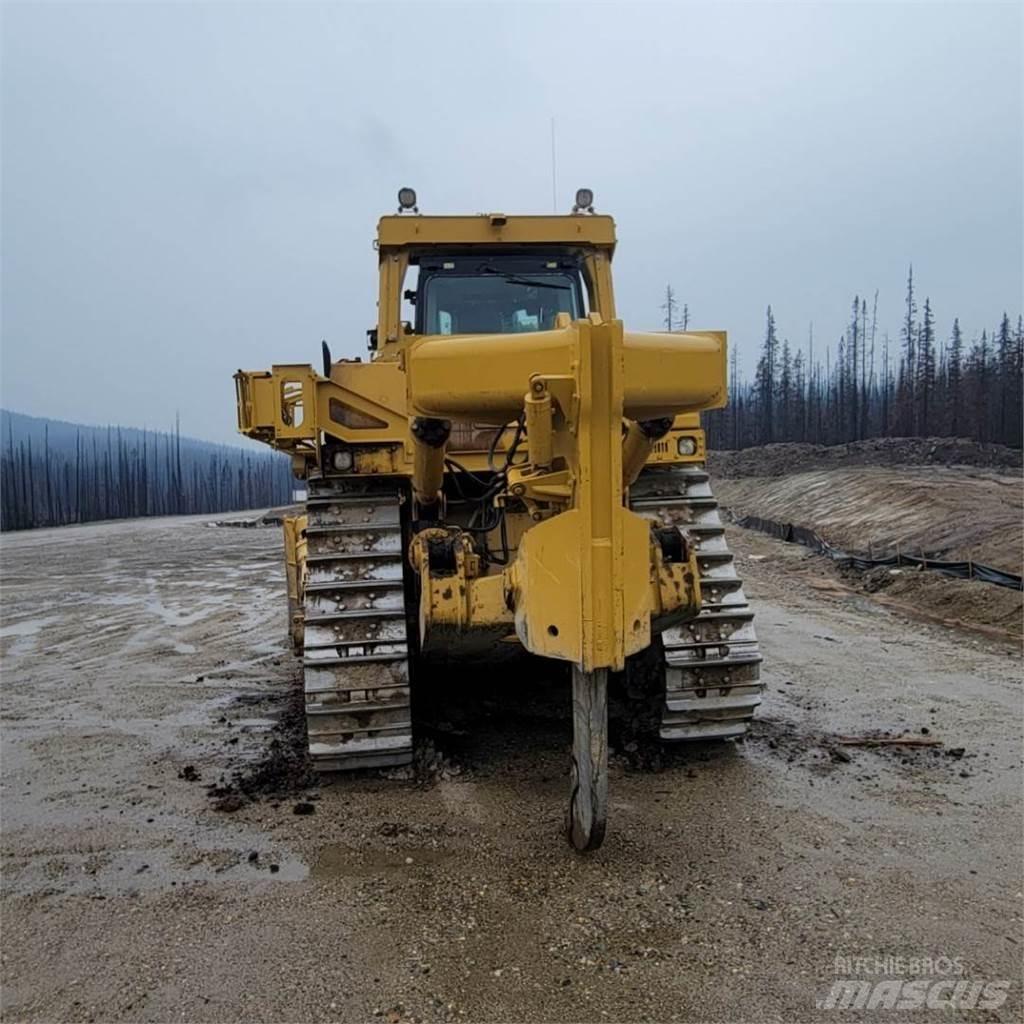 CAT D10T2 Верижни булдозери
