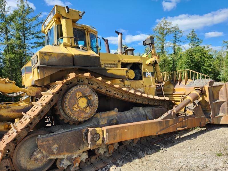 CAT D11N Верижни булдозери
