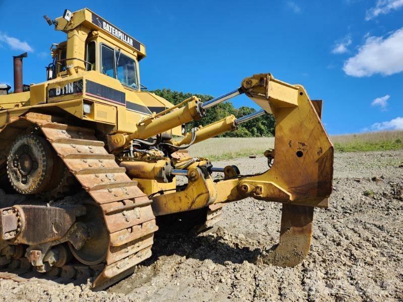 CAT D11N Верижни булдозери

