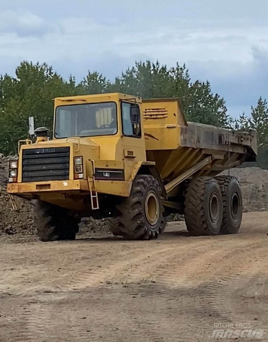 CAT D250B Дъмпери/моторни превозни средства