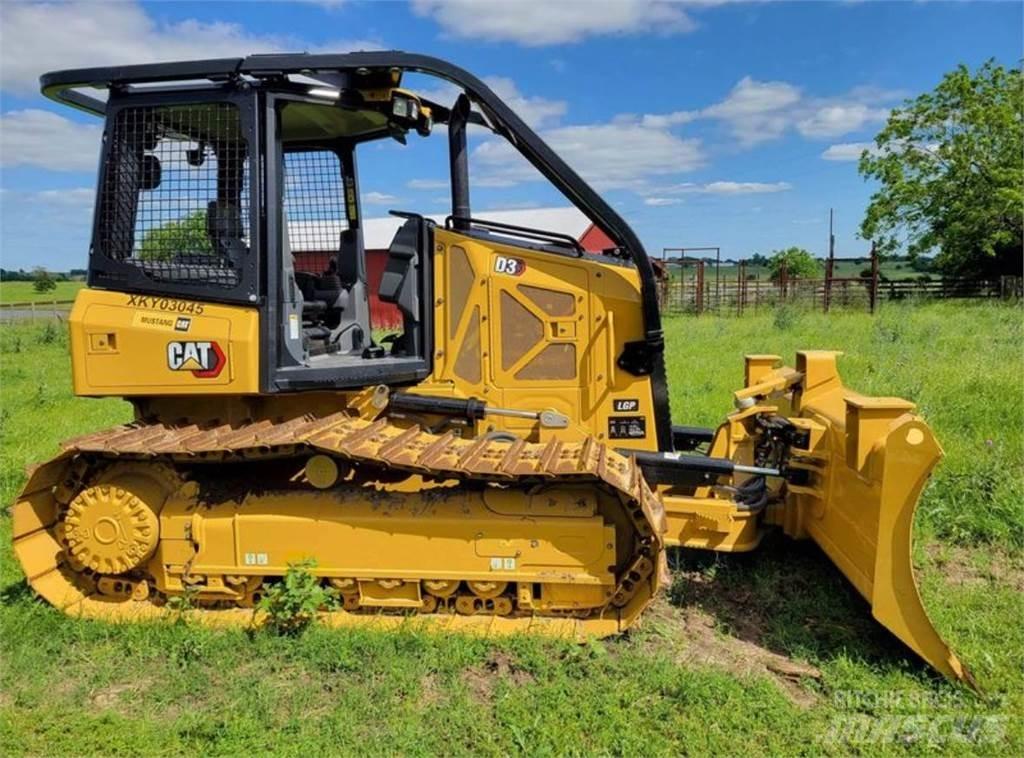 CAT D3 Верижни булдозери
