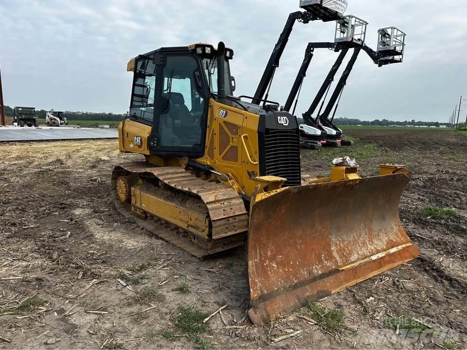 CAT D3 Верижни булдозери
