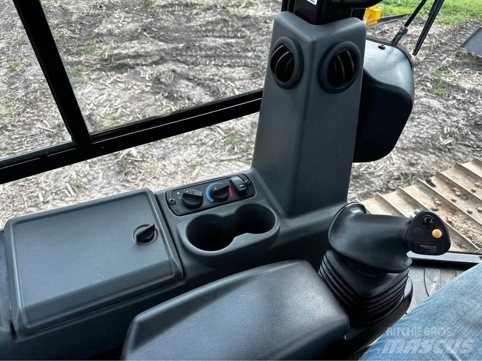 CAT D3 Верижни булдозери
