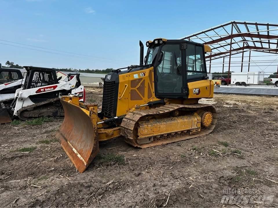 CAT D3 Верижни булдозери
