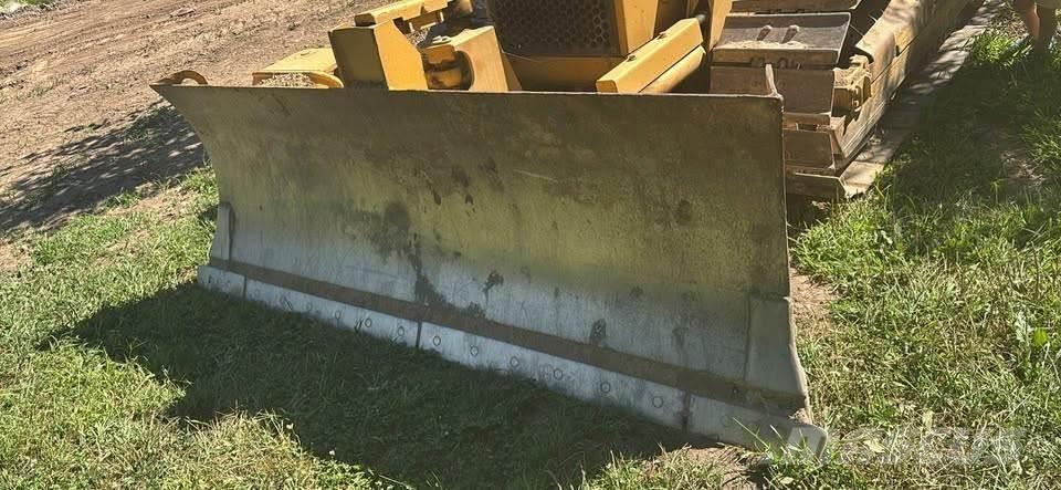 CAT D3C XL Верижни булдозери
