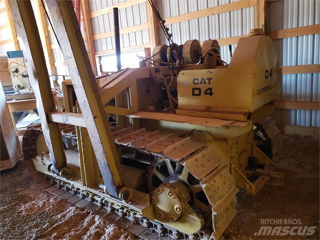 CAT D4 Тръбополагащи булдозери