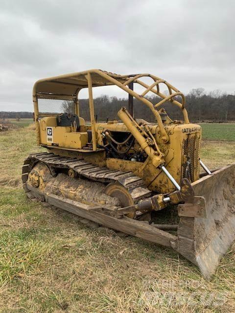 CAT D4D Верижни булдозери
