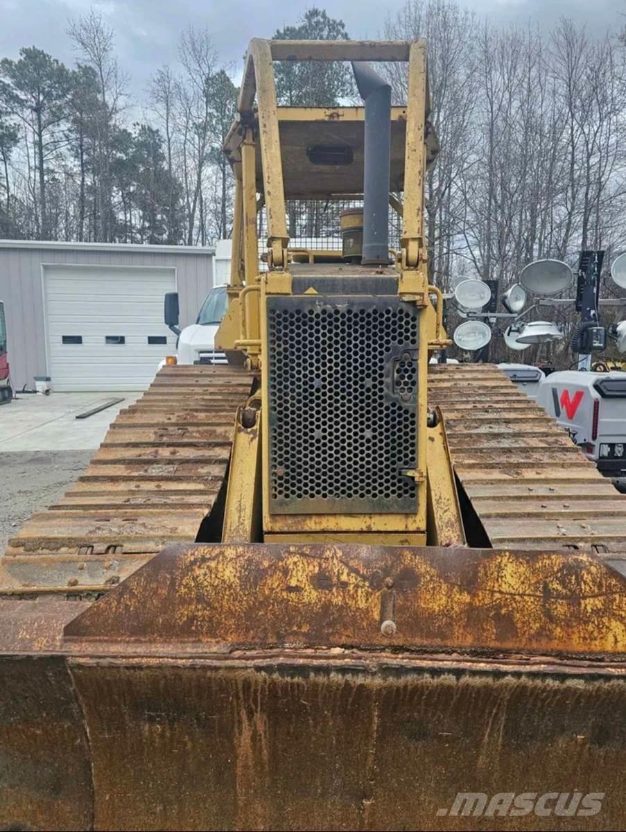 CAT D4H II Верижни булдозери
