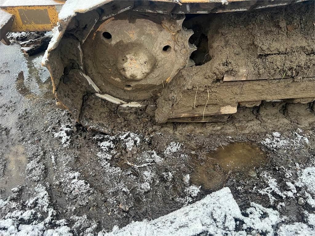 CAT D5C Верижни булдозери
