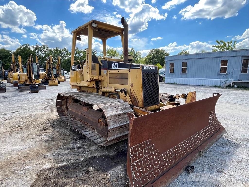 CAT D5C Верижни булдозери
