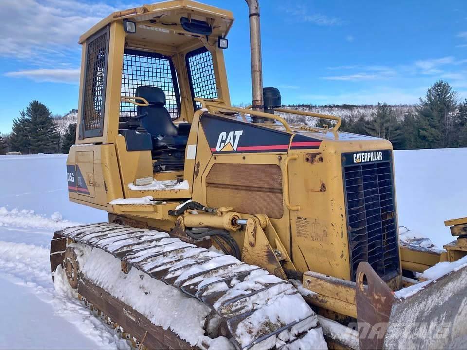 CAT D5G XL Верижни булдозери
