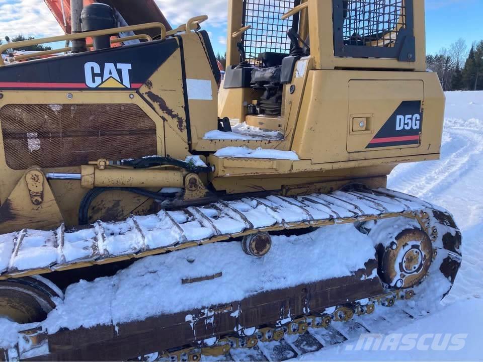 CAT D5G XL Верижни булдозери
