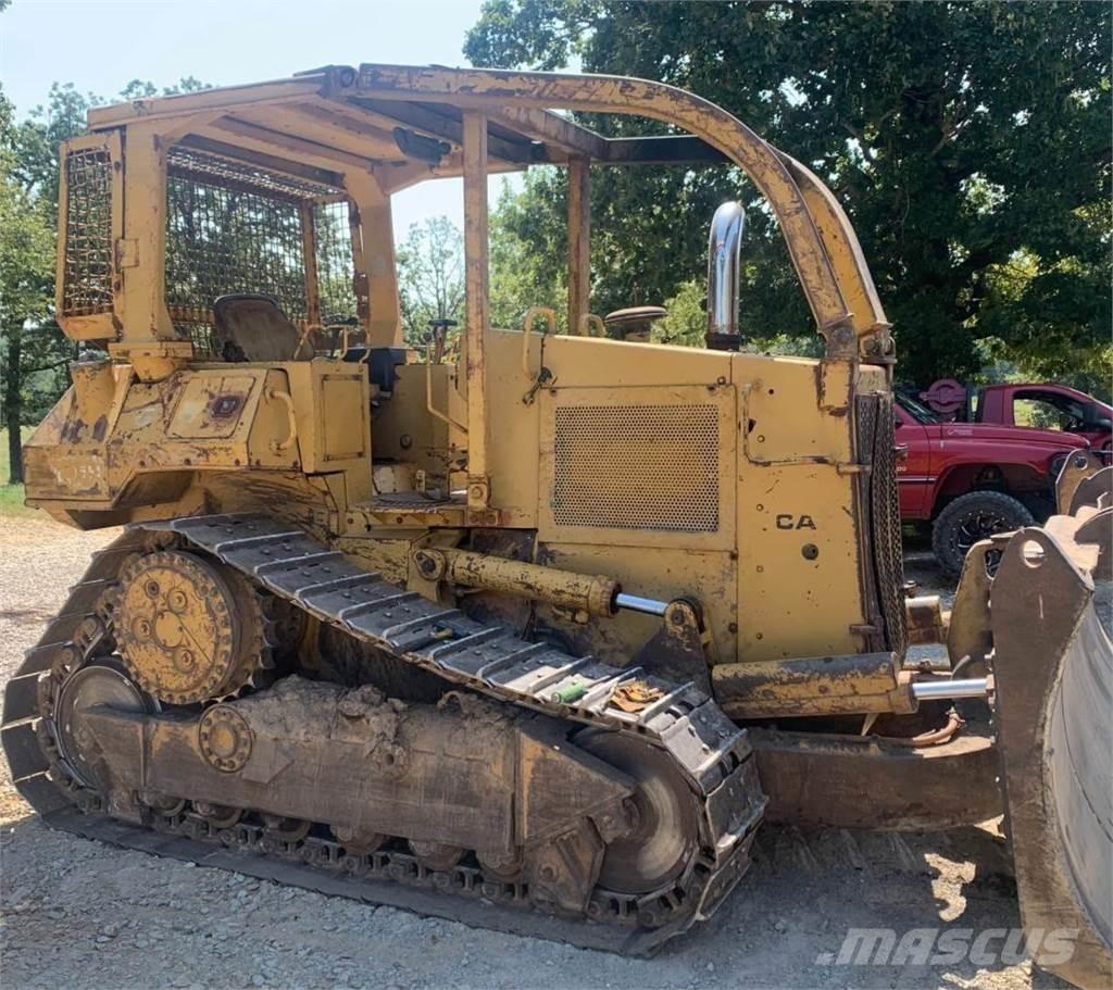 CAT D5H Верижни булдозери
