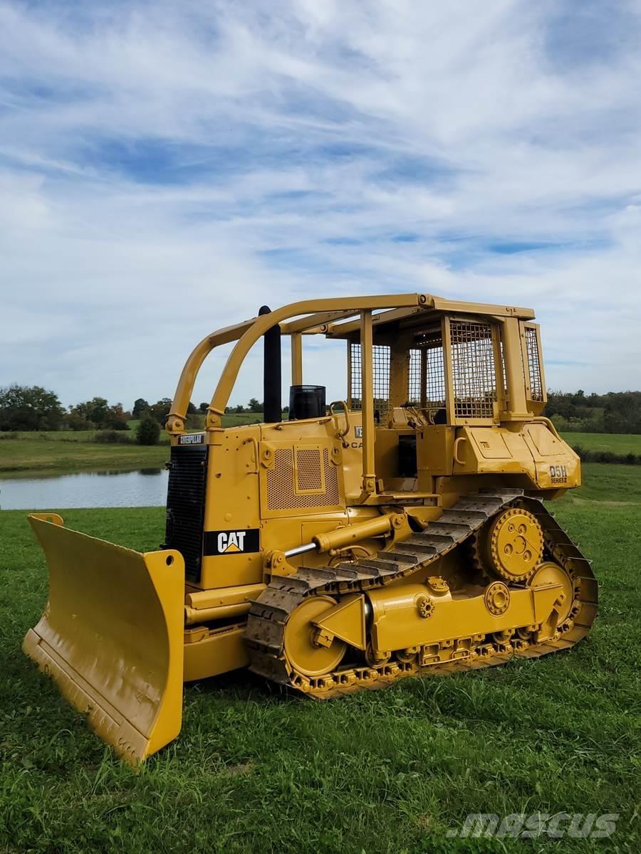 CAT D5H Верижни булдозери
