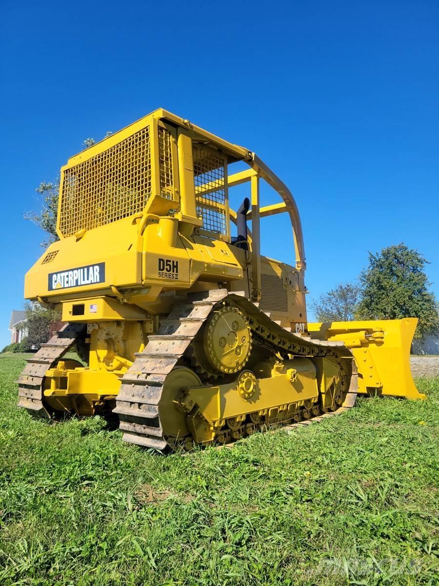 CAT D5H Верижни булдозери
