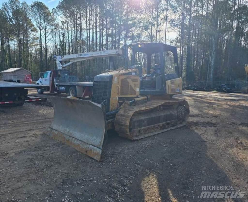 CAT D5K XL Верижни булдозери
