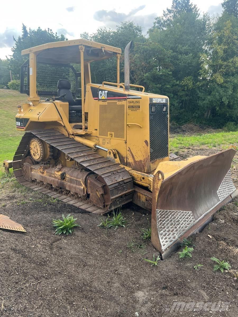 CAT D5N Верижни булдозери
