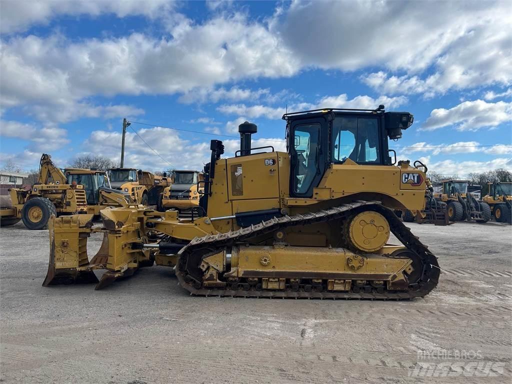CAT D6 Верижни булдозери
