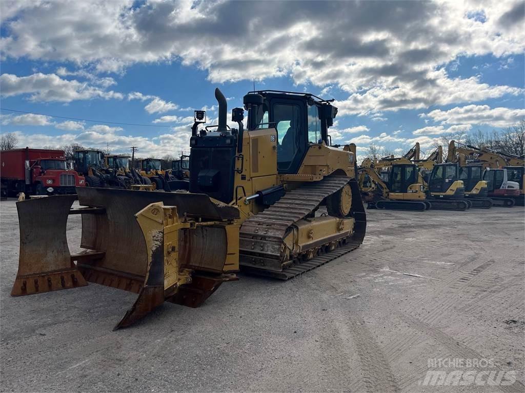 CAT D6 Верижни булдозери
