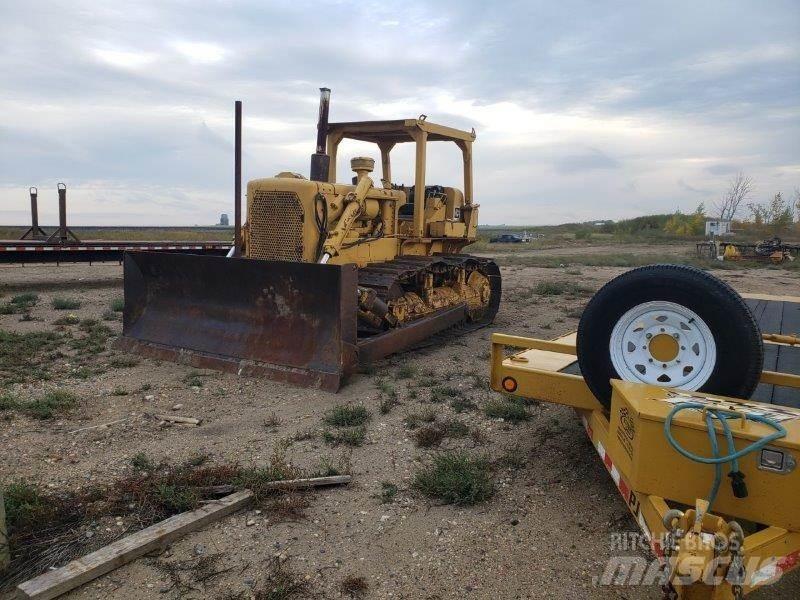 CAT D6C Верижни булдозери
