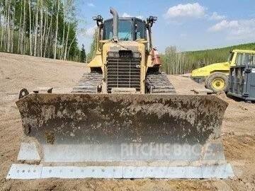 CAT D6N XL Верижни булдозери
