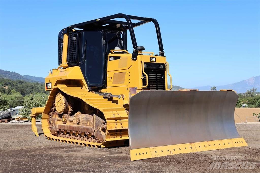 CAT D6N XL Верижни булдозери
