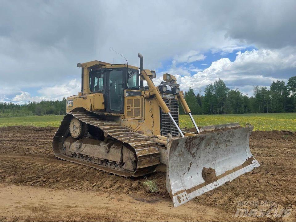 CAT D6T Верижни булдозери
