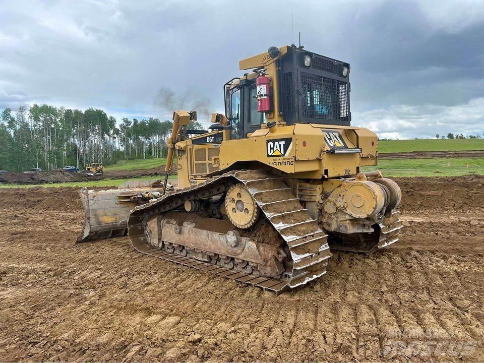 CAT D6T Верижни булдозери
