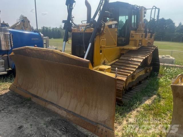 CAT D6T Верижни булдозери
