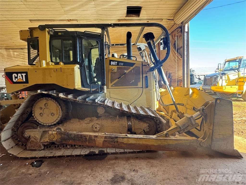 CAT D6T XW Верижни булдозери
