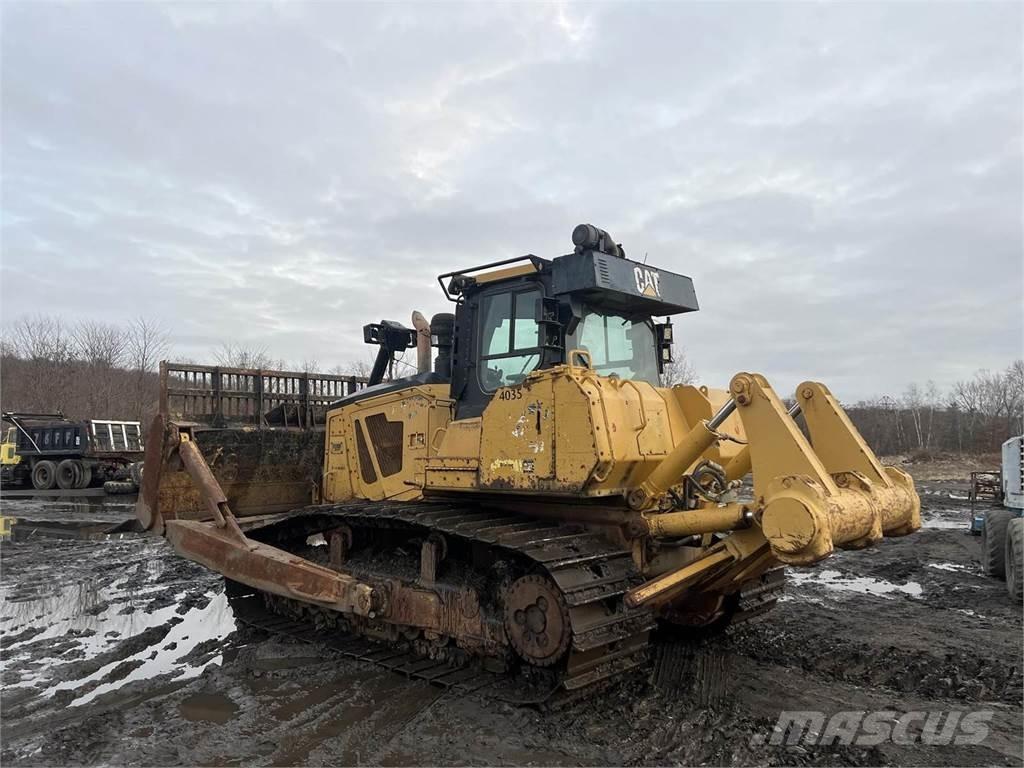 CAT D7E Верижни булдозери

