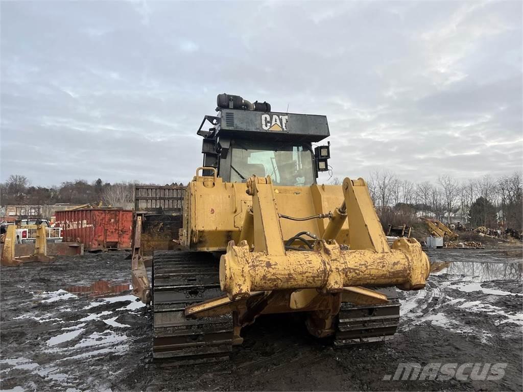 CAT D7E Верижни булдозери
