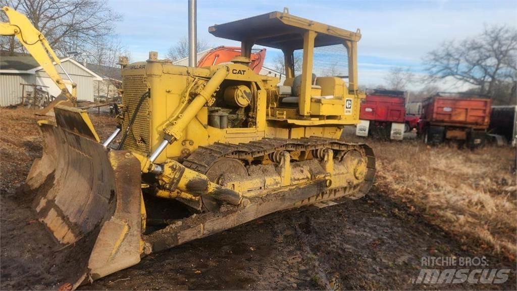 CAT D7F Верижни булдозери
