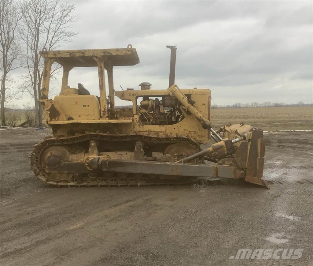 CAT D7F Верижни булдозери

