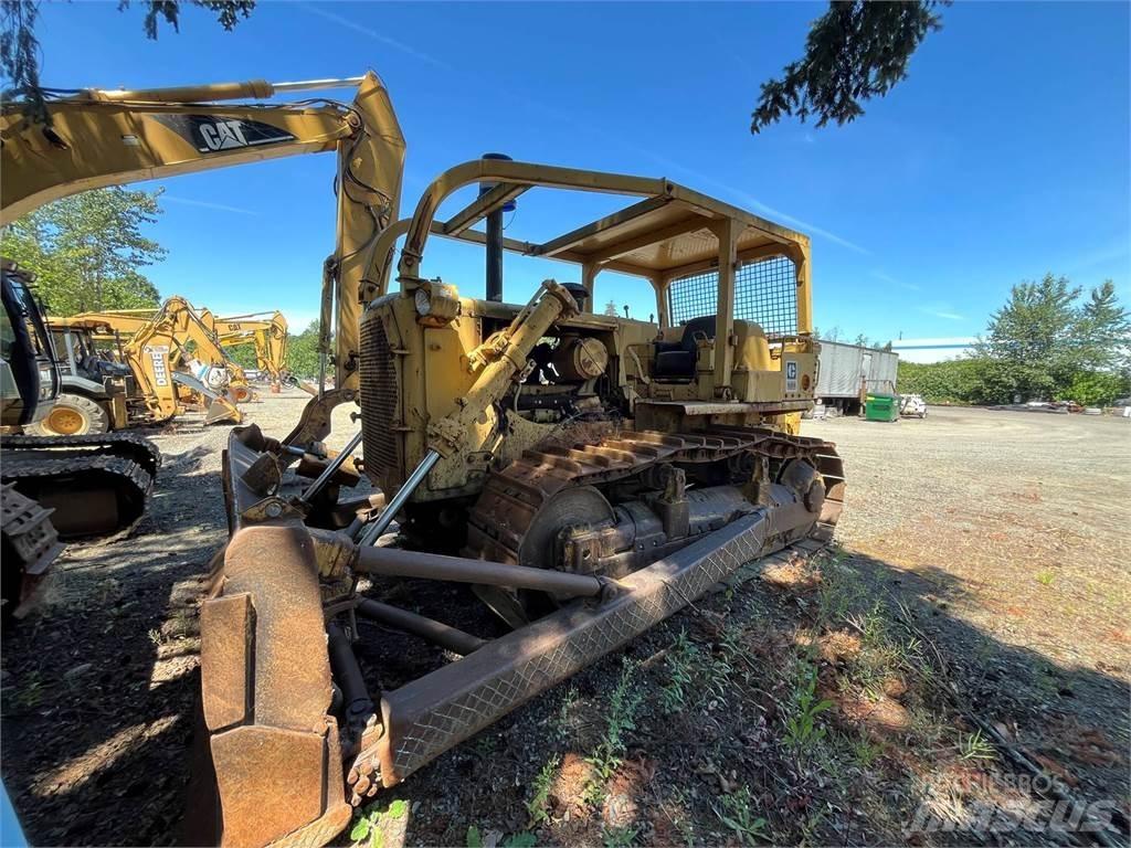 CAT D7G Верижни булдозери
