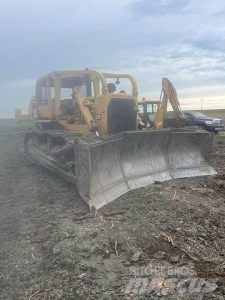 CAT D8H Верижни булдозери
