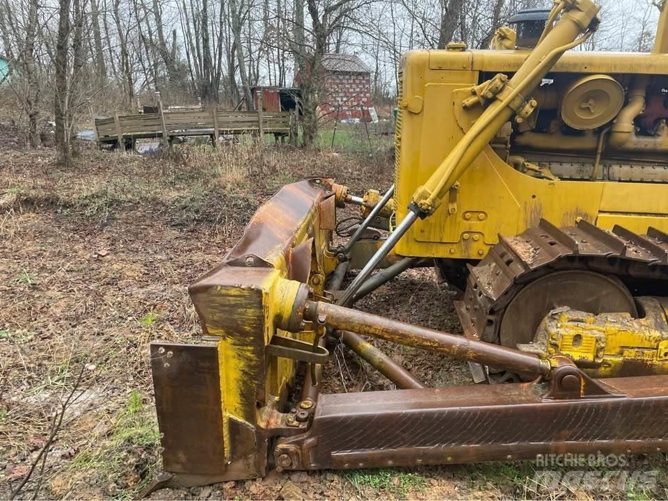 CAT D8H Верижни булдозери
