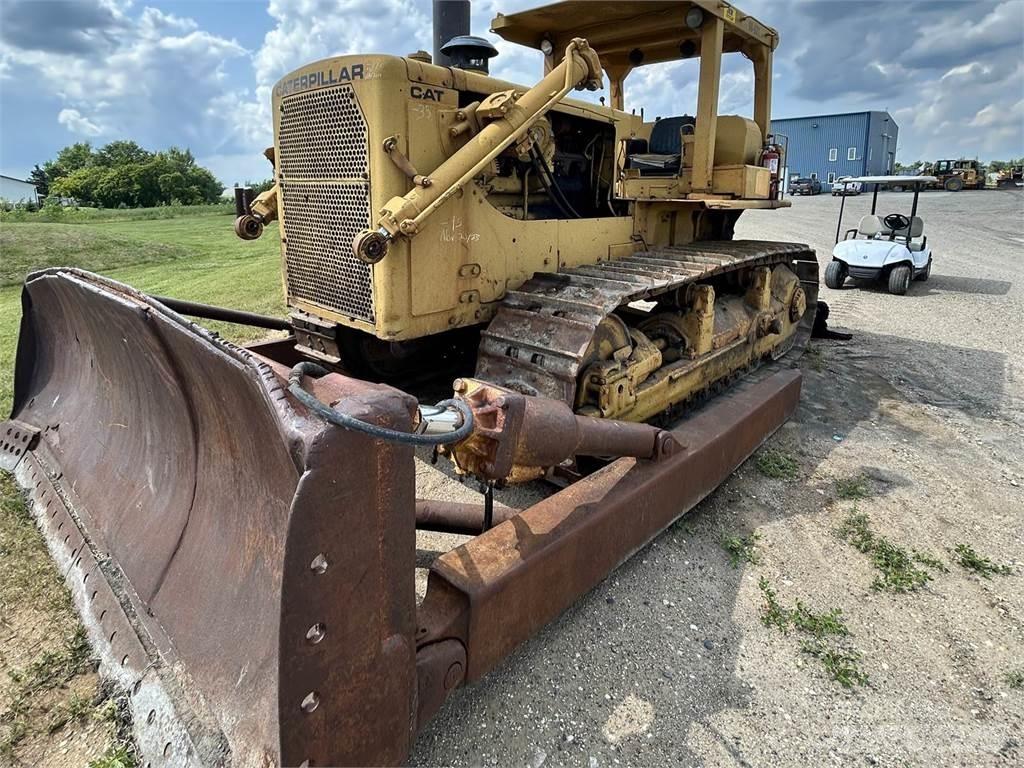 CAT D8H Верижни булдозери
