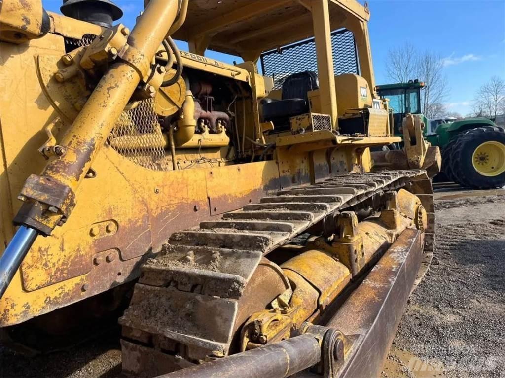 CAT D8H Верижни булдозери
