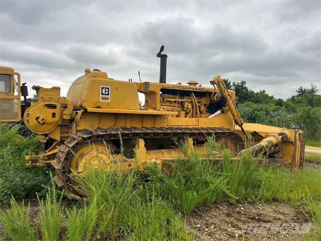 CAT D8H Верижни булдозери
