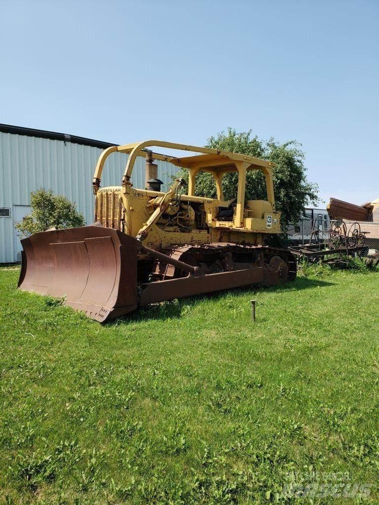 CAT D8K Верижни булдозери
