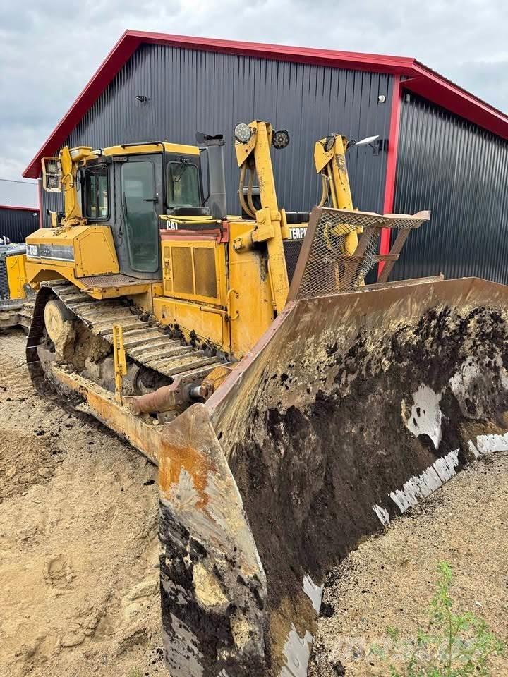 CAT D8R Верижни булдозери
